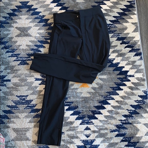 Athleta Stellar Trouser in Black - Picture 3 of 8